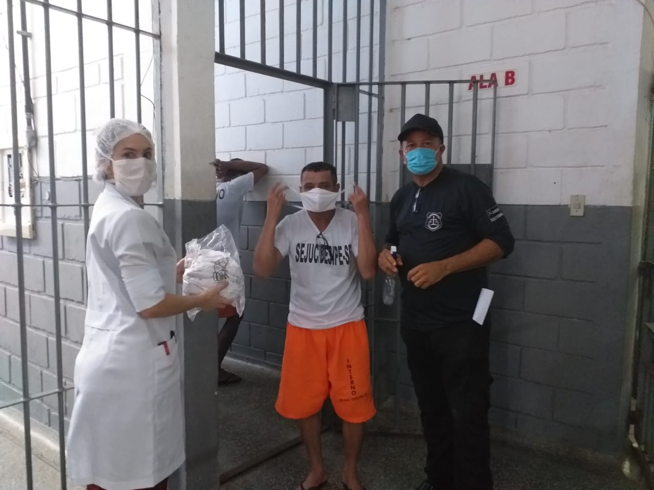 Sejuc recebe doações de materiais de proteção e combate ao coronavírus