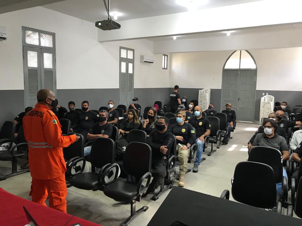 Policiais penais participam de treinamento sobre incêndios na Egesp