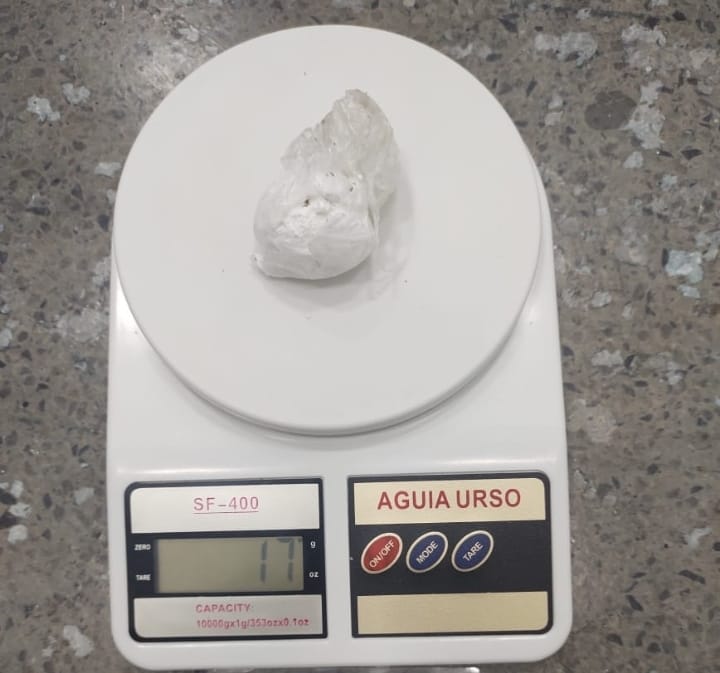 Mulher é presa tentando entrar na Cadeia Pública de Areia Branca com drogas