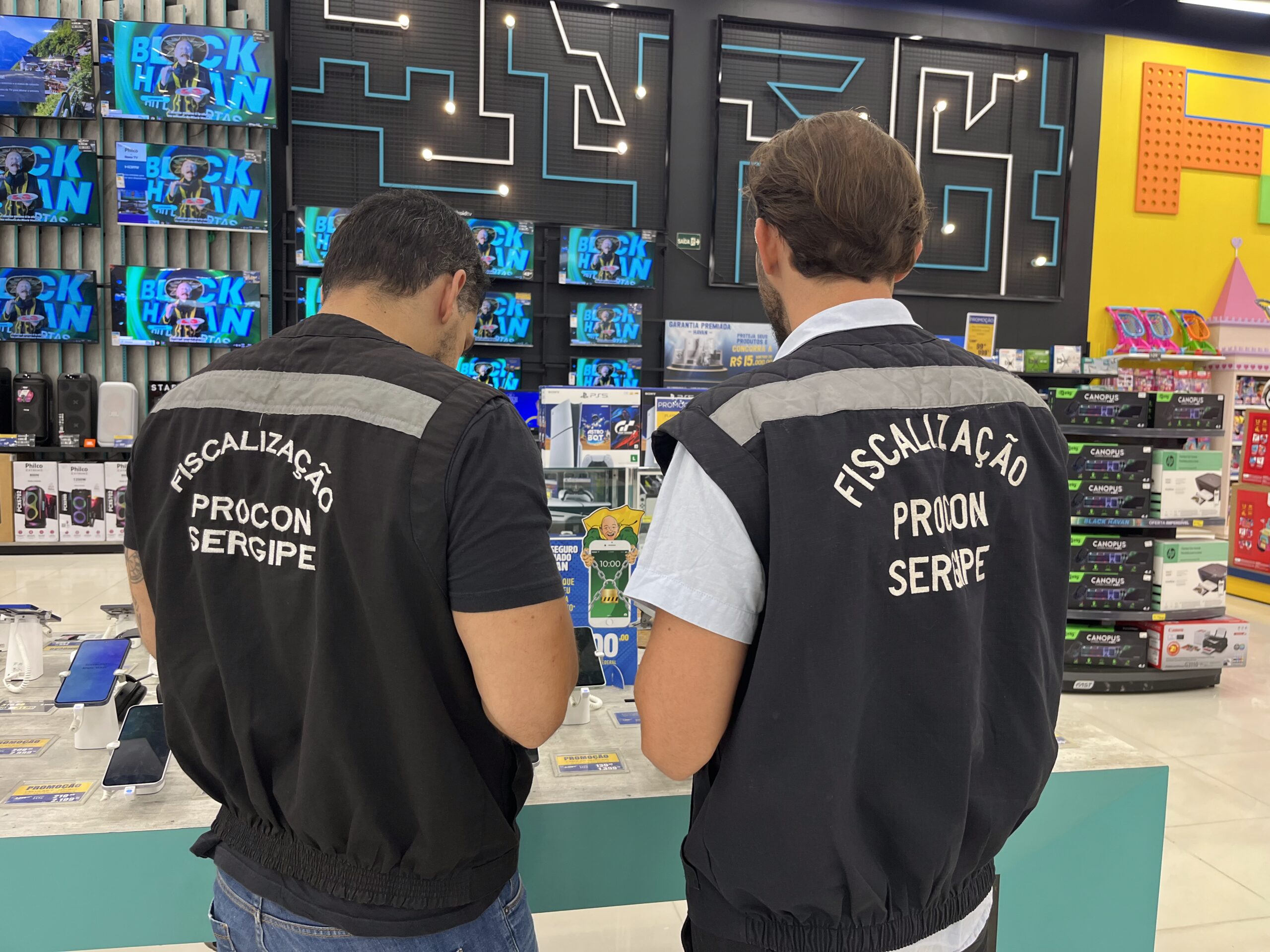 Procon/SE reforça fiscalização de estabelecimentos comerciais sergipanos durante semana da Black Friday