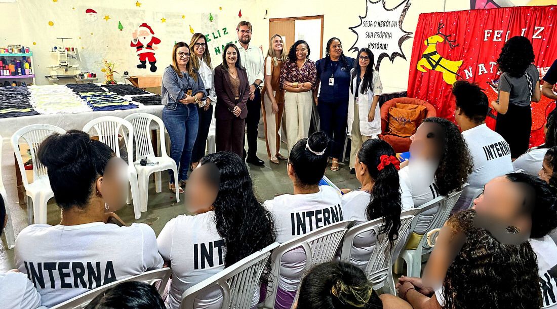 Mulheres em privação de liberdade recebem certificados do Curso de Costura de Peça Íntima Masculina