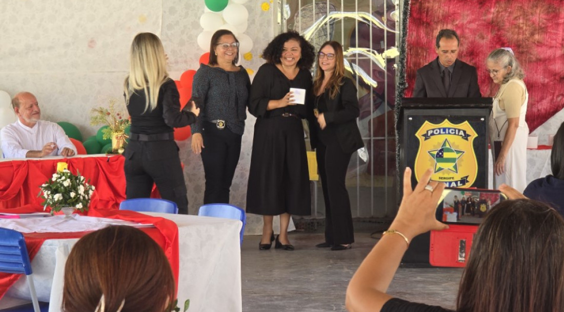 Presídio Feminino de Sergipe celebra 15 anos de atuação na sede atual com homenagens e inauguração de galeria