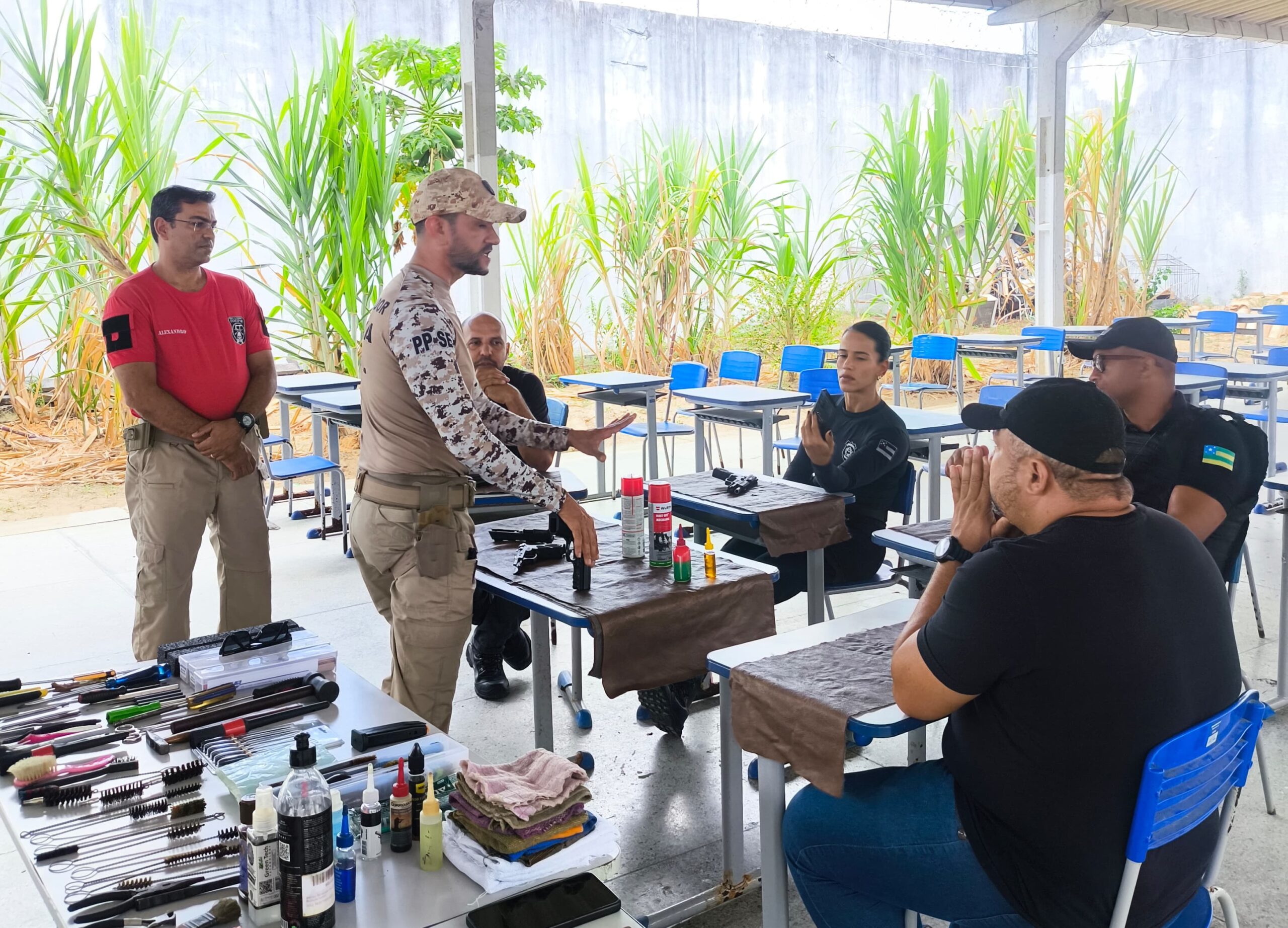 Policiais penais participam de Curso de Manutenção em Arma de Fogo no Presídio de Tobias Barreto